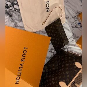Louis Vuitton Neverfull MM